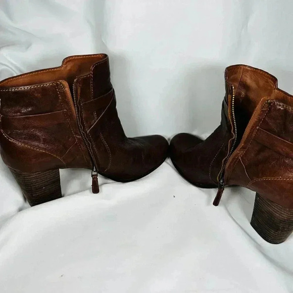 Cole Haan Grand OS Size 11B Boots Brown Leather Block Heel Buckle - Picture 8 of 12